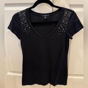 Gap Women’s Black Short-Sleeved Top in Size XS